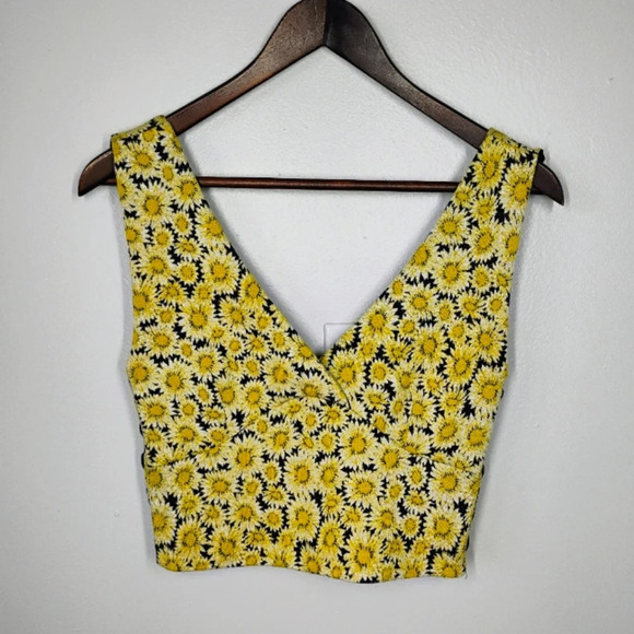 Maeve Anthropologie Cropped Daisy Print Tank Top Babydoll Side Buttons Size XS - Picture 10 of 10